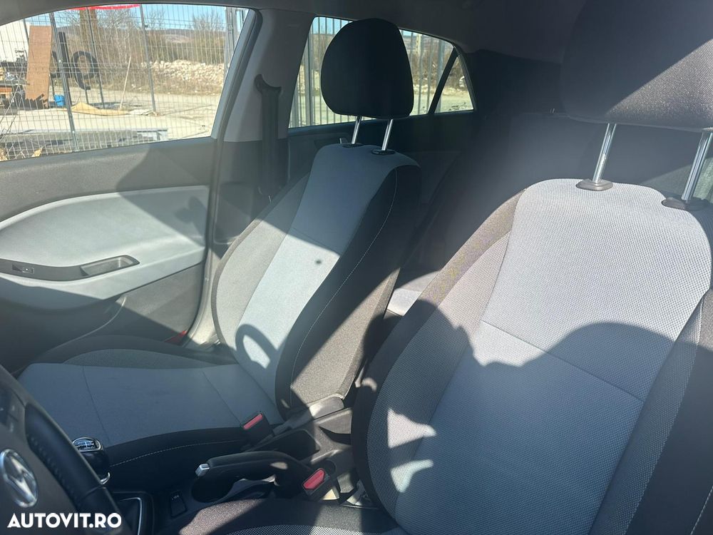 Hyundai i20 1.2 L 84CP 5DR Comfort - 8