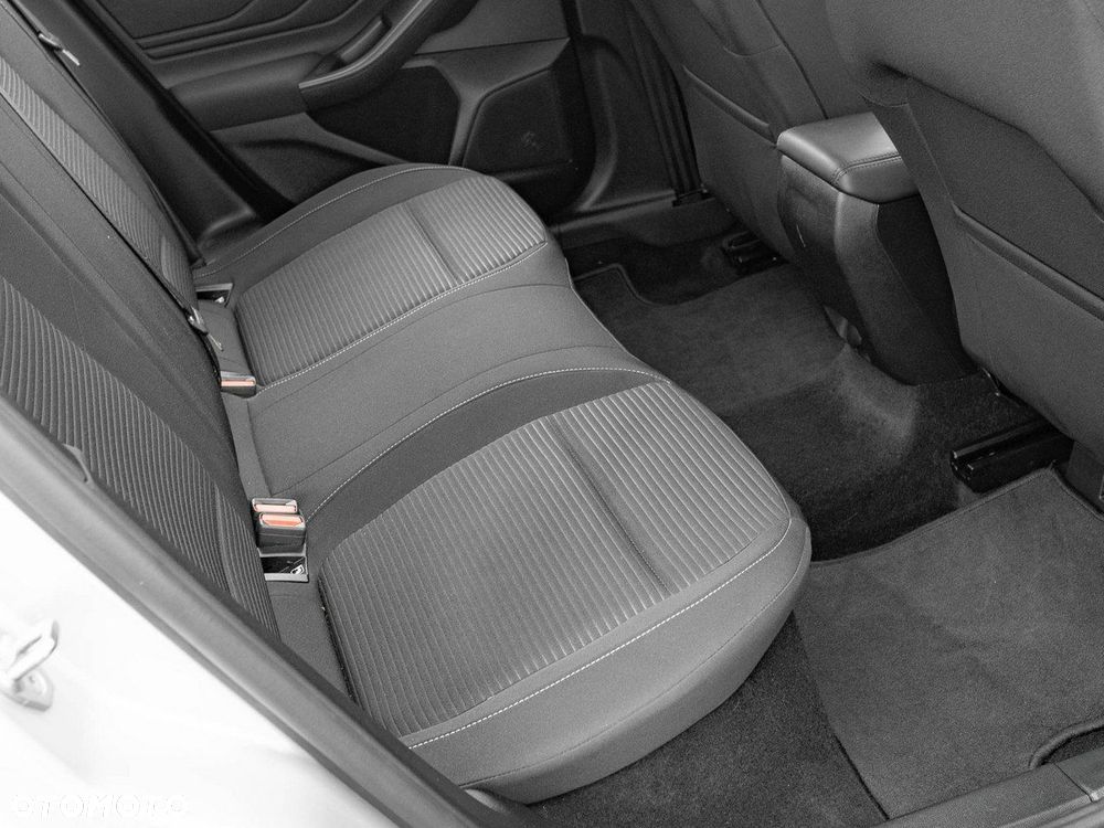Ford Focus - 28