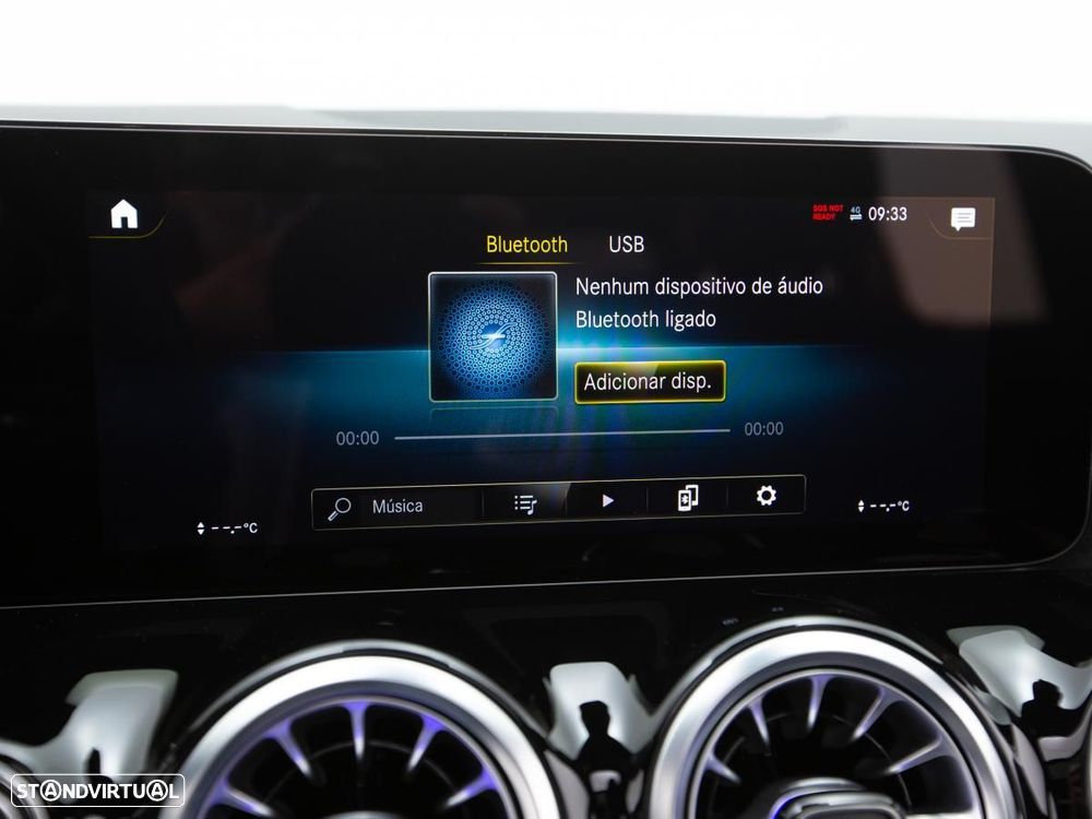 Mercedes-Benz EQA 250+ AMG Line - 33