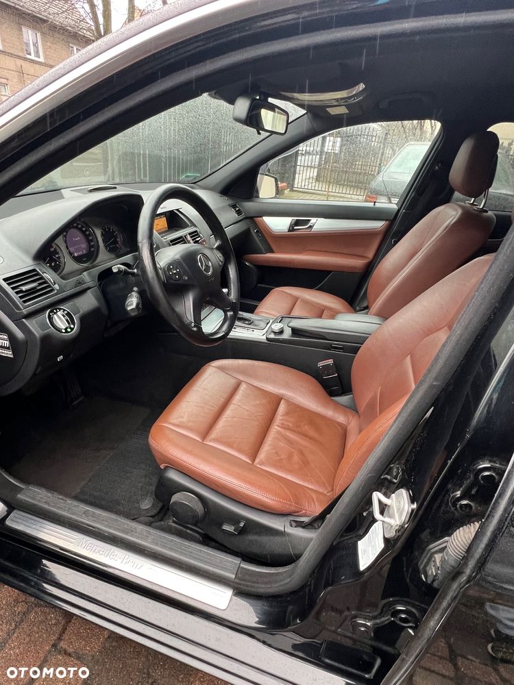 Mercedes-Benz Klasa C - 22