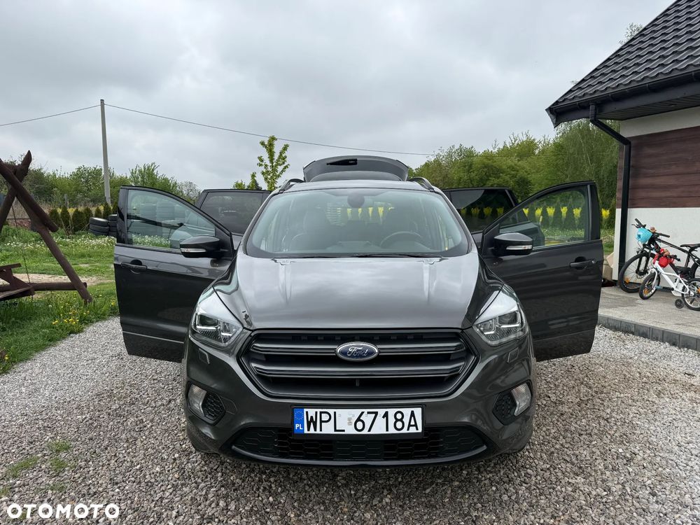 Ford Kuga 1.5 EcoBoost 2x4 ST-Line - 22