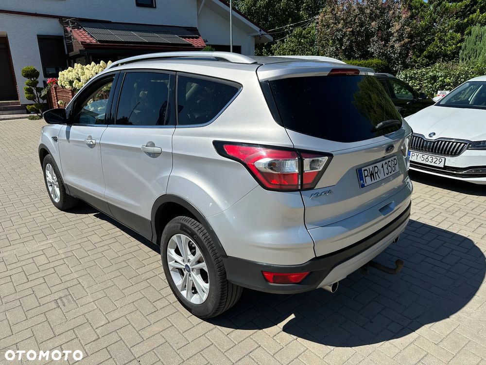 Ford Kuga - 4