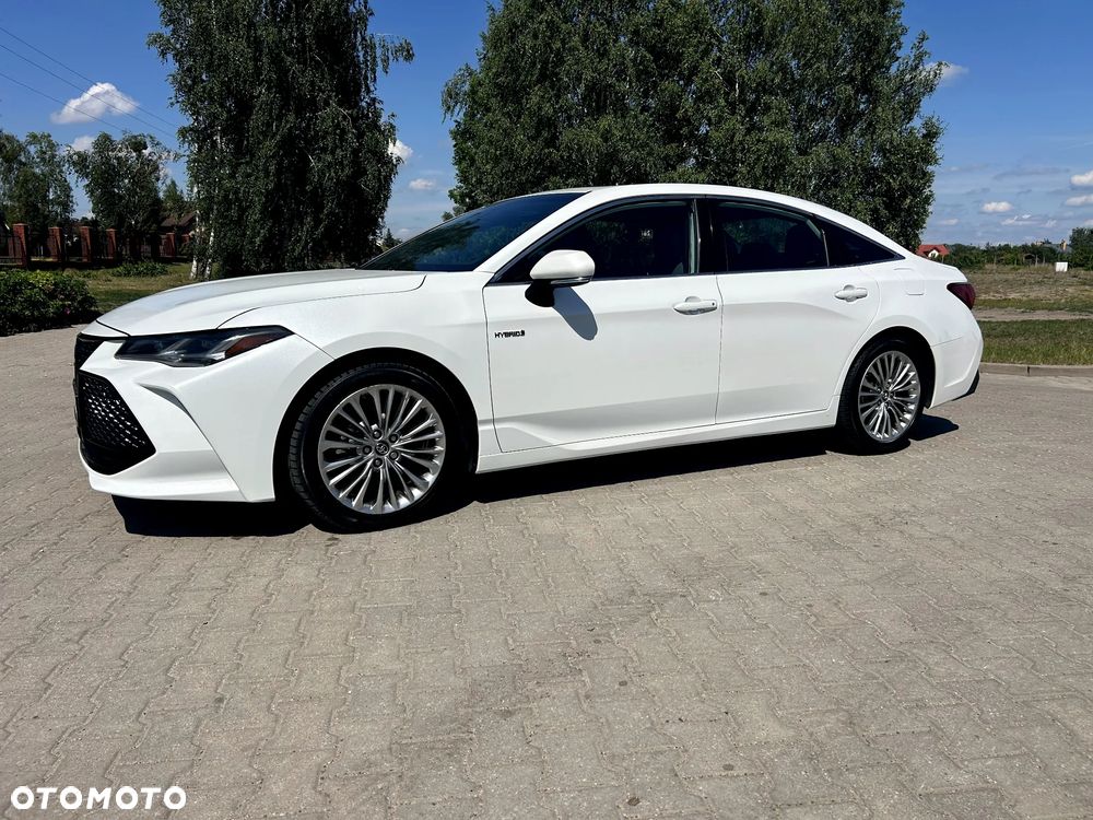 Toyota Avalon - 2
