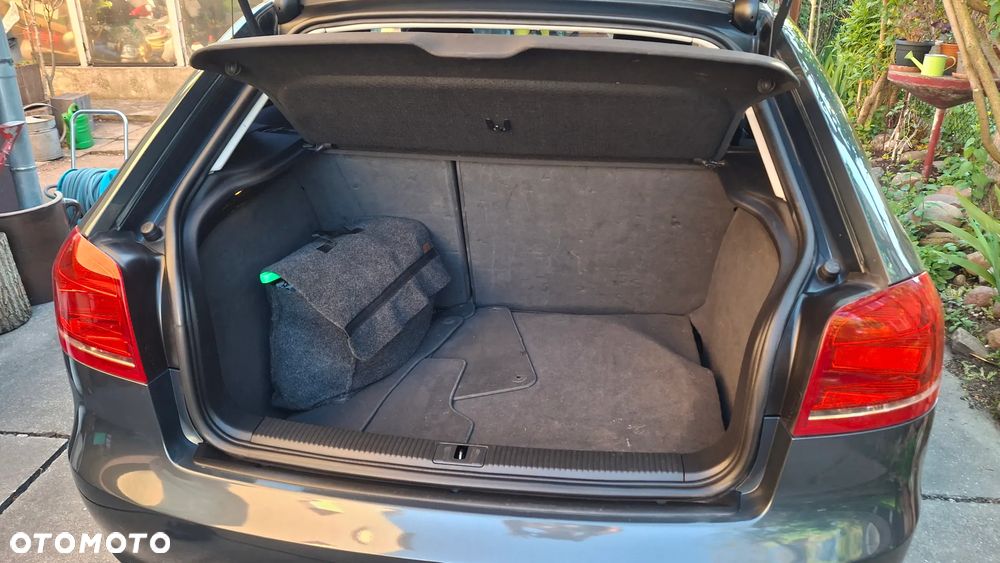 Audi A3 3-drzwiowe 1.6 Ambiente - 6