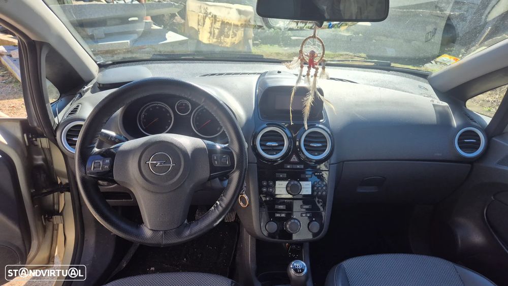 Opel Corsa 1.2 Cosmo 111 - 8