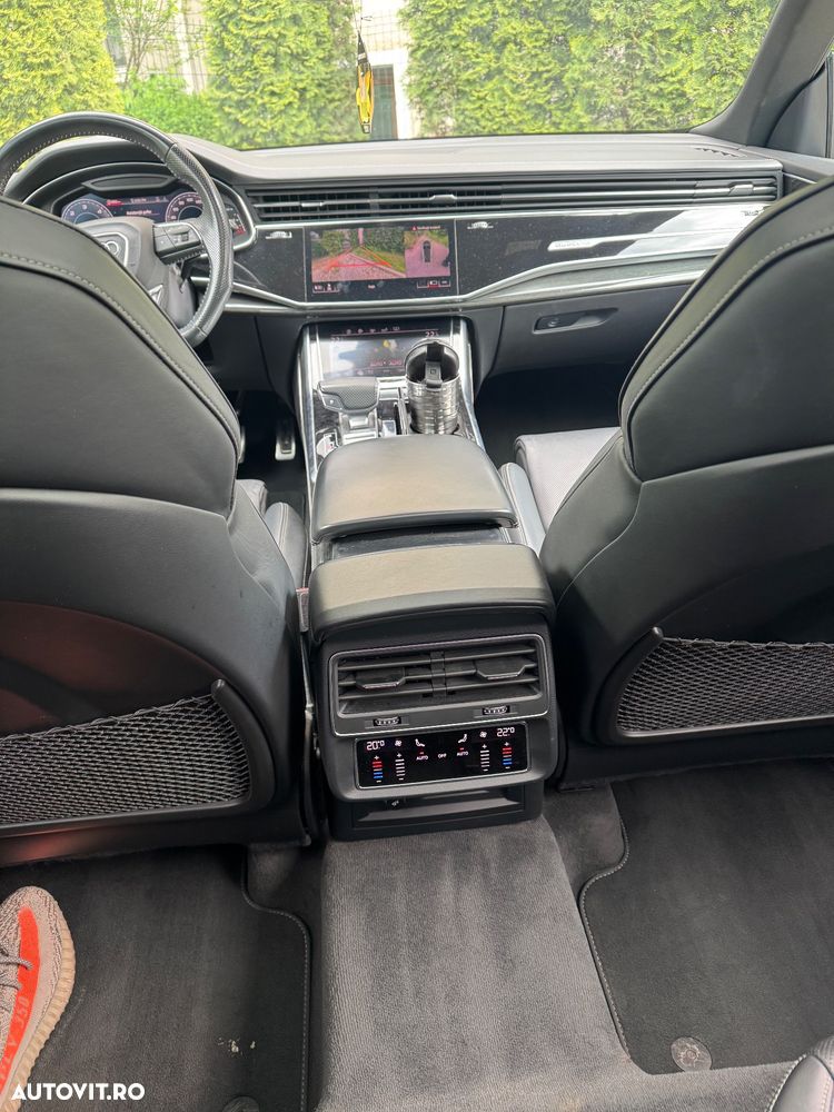 Audi Q8 - 13