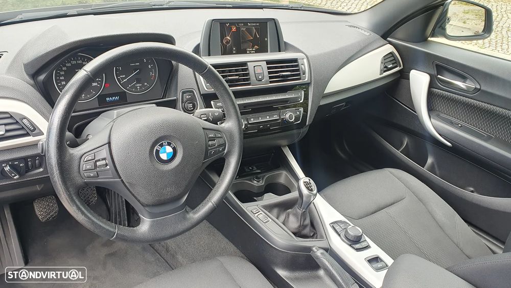 BMW 218 i Cabrio Advantage - 18
