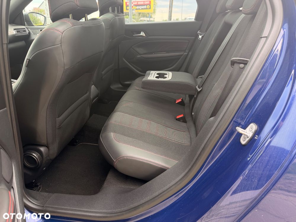 Peugeot 308 PureTech 130 GPF EAT8 Stop & Start GT Pack - 23