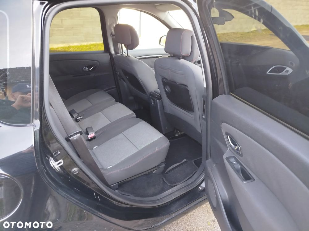 Renault Scenic 1.5dCi TomTom Edition - 12