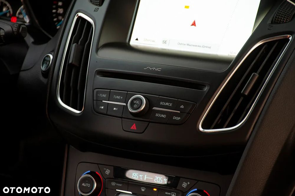 Ford Focus SW 1.5 EcoBoost S&S ST-LINE - 16