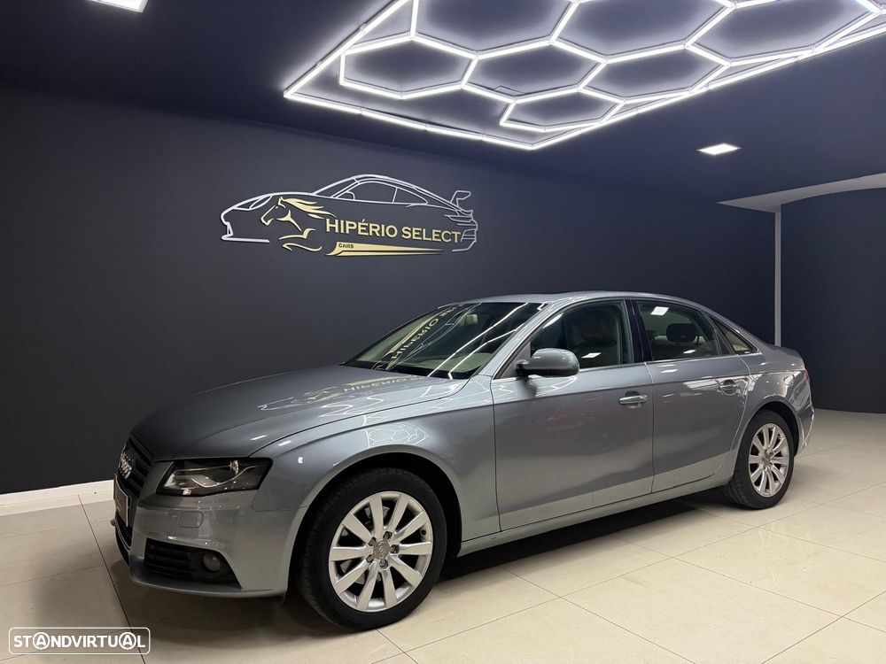 Audi A4 2.0 TDI exclusive Multitronic - 1