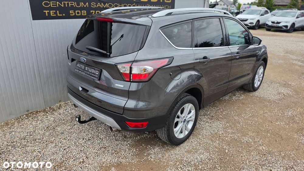 Ford Kuga 1.5 EcoBoost 2x4 Titanium - 36