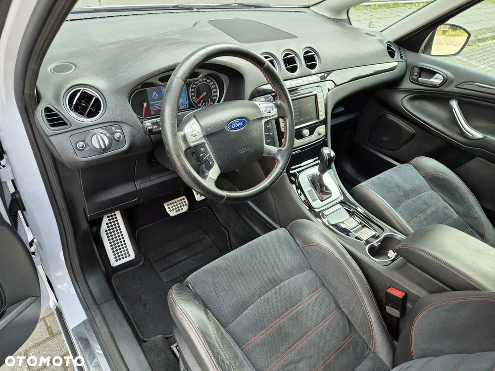 Ford S-Max - 14