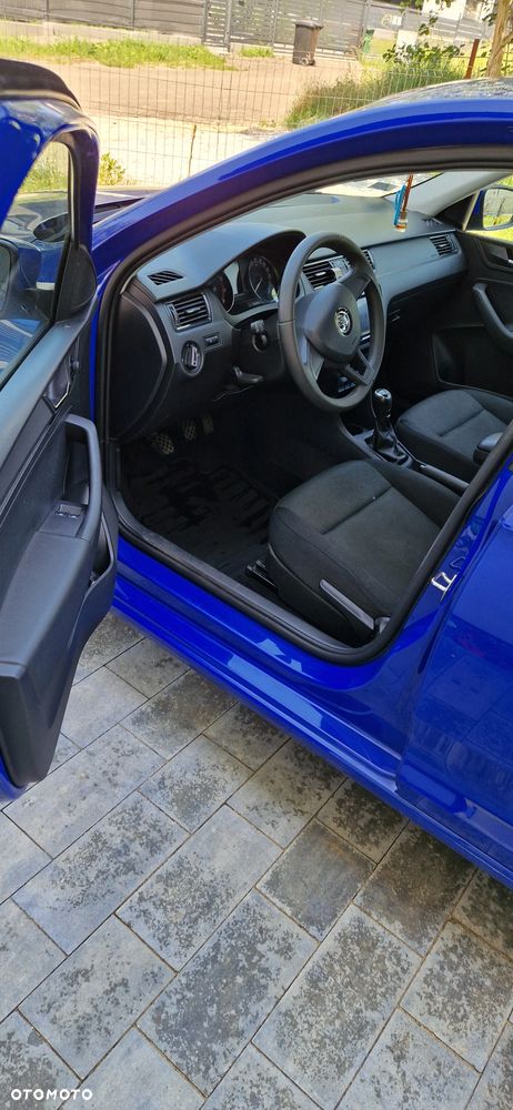 Skoda RAPID 1.0 TSI Active - 2