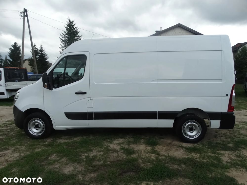 Nissan NV400 - 8