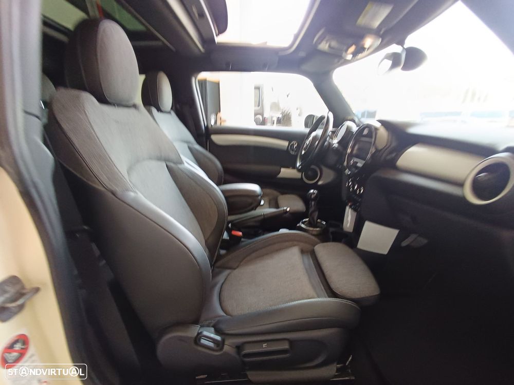 MINI 3 Portas Cooper D 60 Years Chili - 24