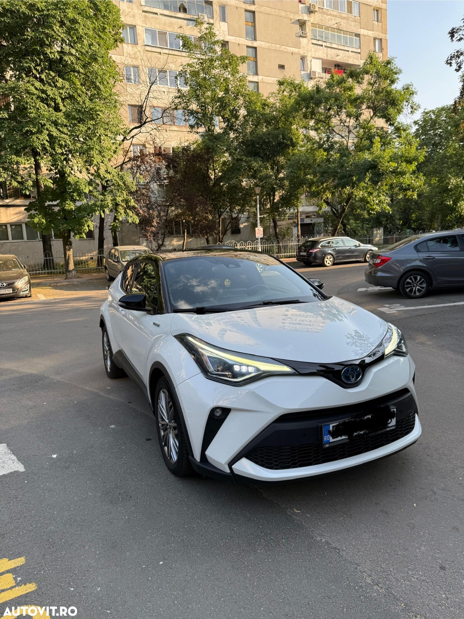 Toyota C-HR 2.0 HSD 184 CP 4x2 CVT Classy Bi-Tone - 4
