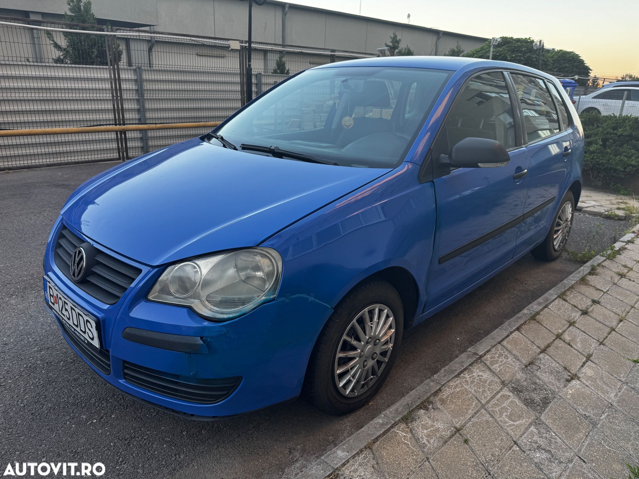 Volkswagen Polo 1.2 Trendline - 1