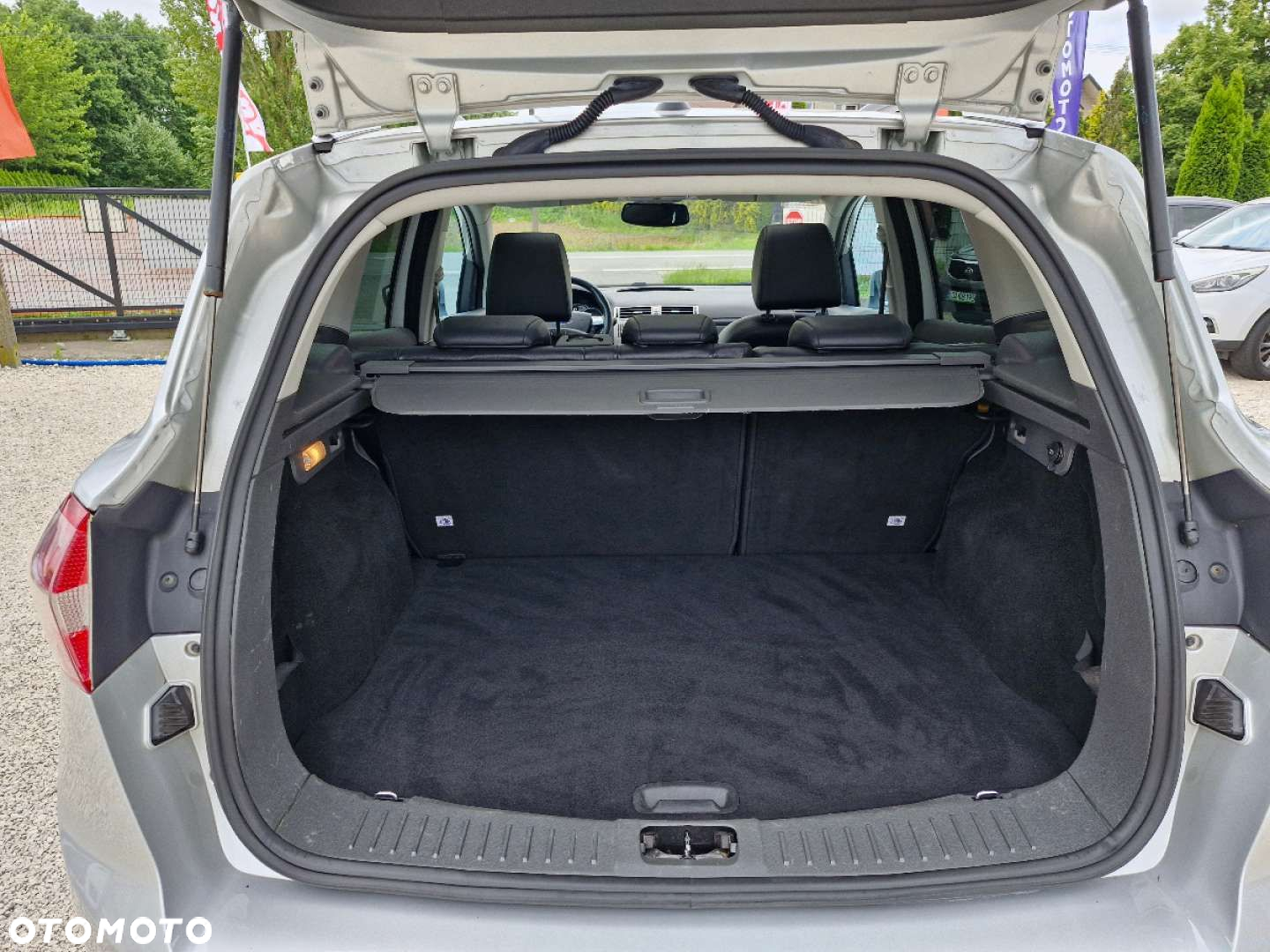 Ford Kuga - 16