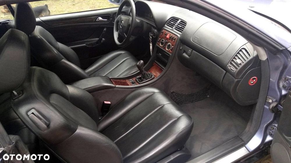 Mercedes-Benz CLK - 10