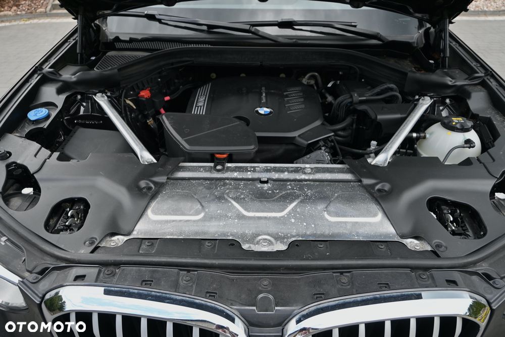 BMW X3 sDrive18d xLine sport - 37