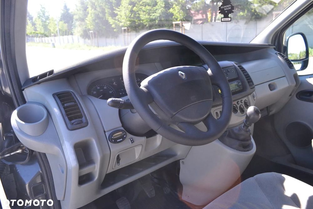 Renault Trafic Passenger Expression - 12