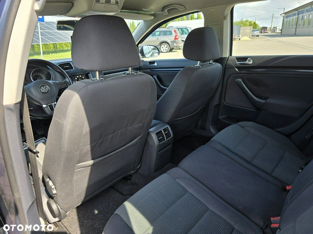 Volkswagen Golf - 17