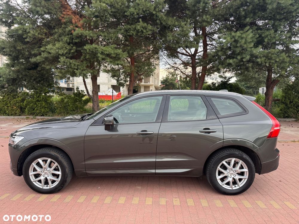 Volvo XC 60 D4 AWD Momentum - 8