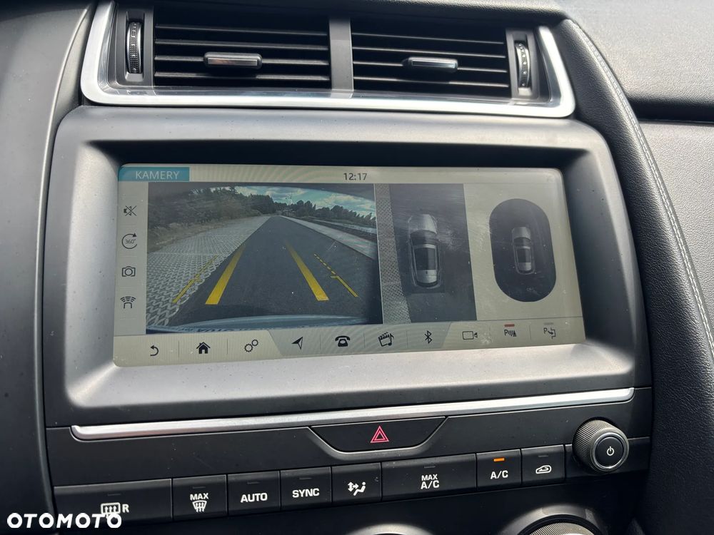 Jaguar E-Pace D180 AWD R-Dynamic SE - 14