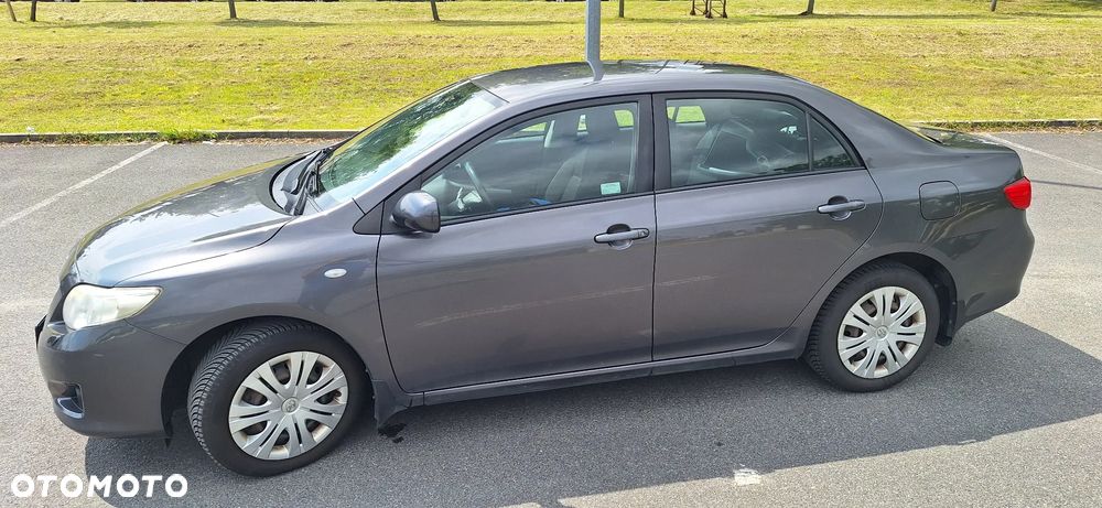 Toyota Corolla 1.6 VVT-i Luna - 3