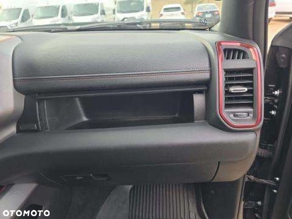 RAM 1500 - 13