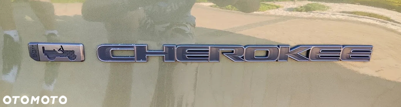 Jeep Cherokee - 10