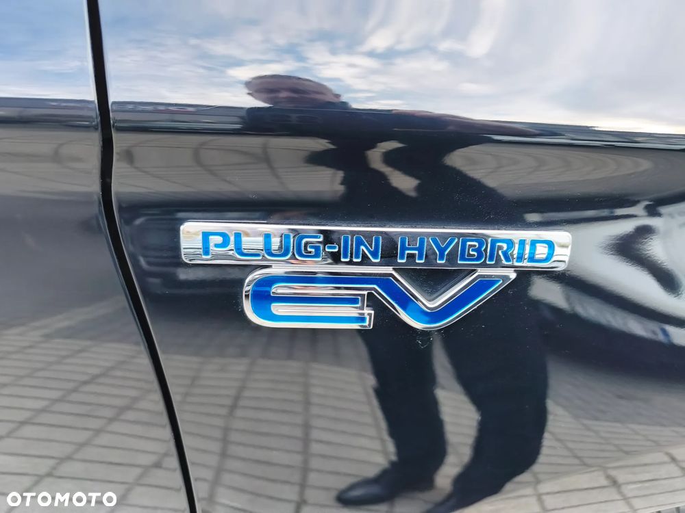 Mitsubishi Outlander 2.4 4WD - 12