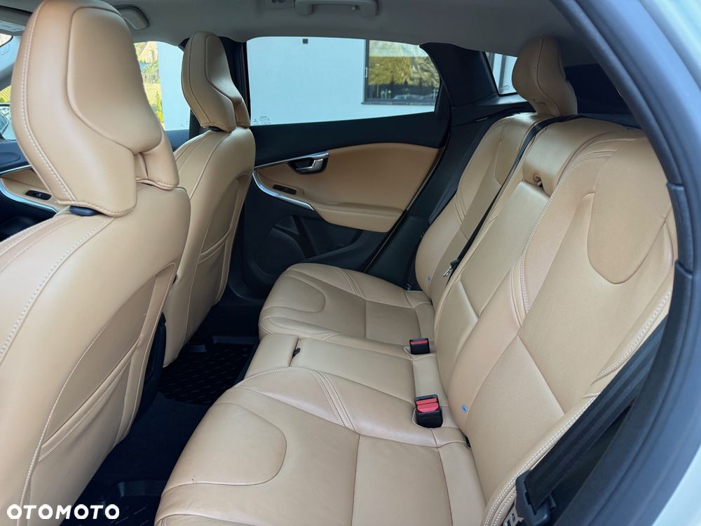 Volvo V40 Cross Country T4 AWD Geartronic Summum - 10