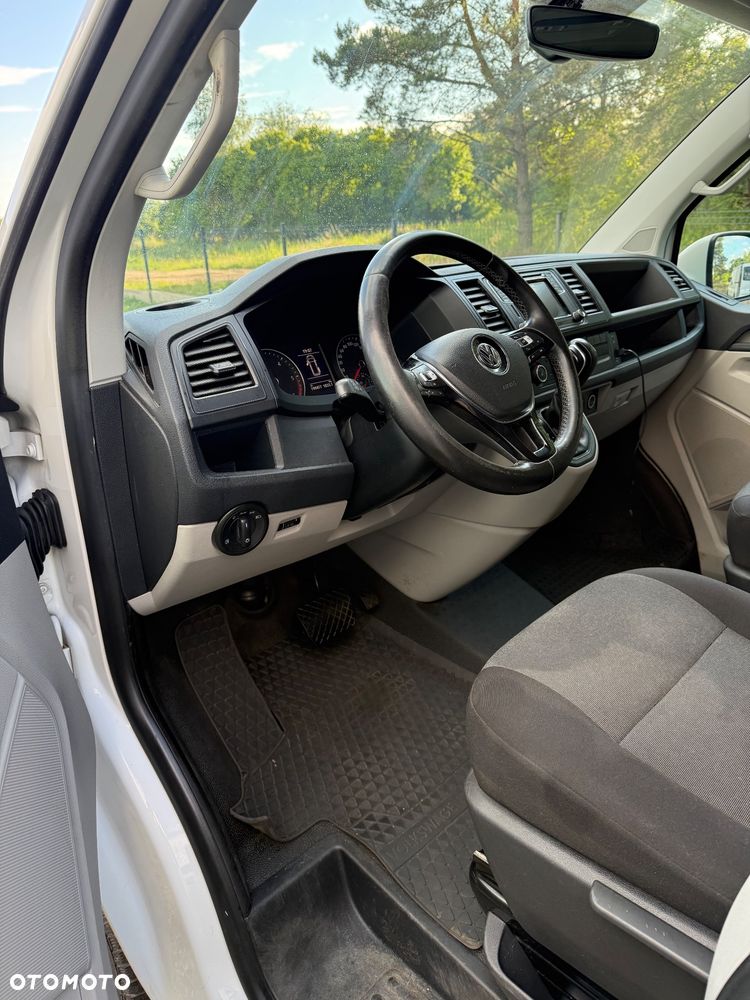 Volkswagen Transporter - 9