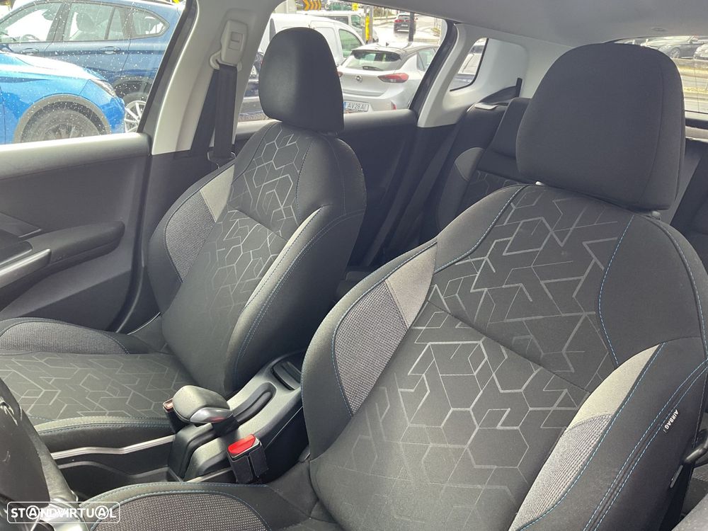 Peugeot 2008 1.2 PureTech Style - 18