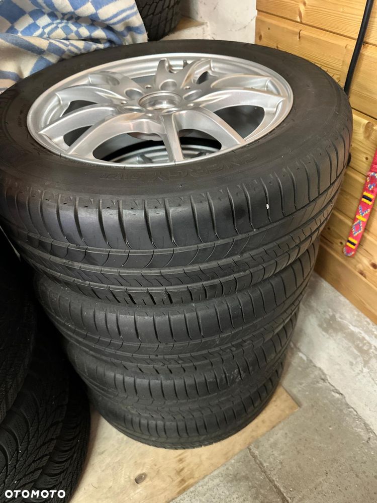 Mercedes-Benz CLA 180 7G-DCT - 38