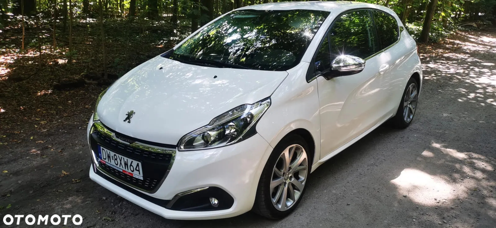 Peugeot 208 1.2 PureTech Allure S&S - 4