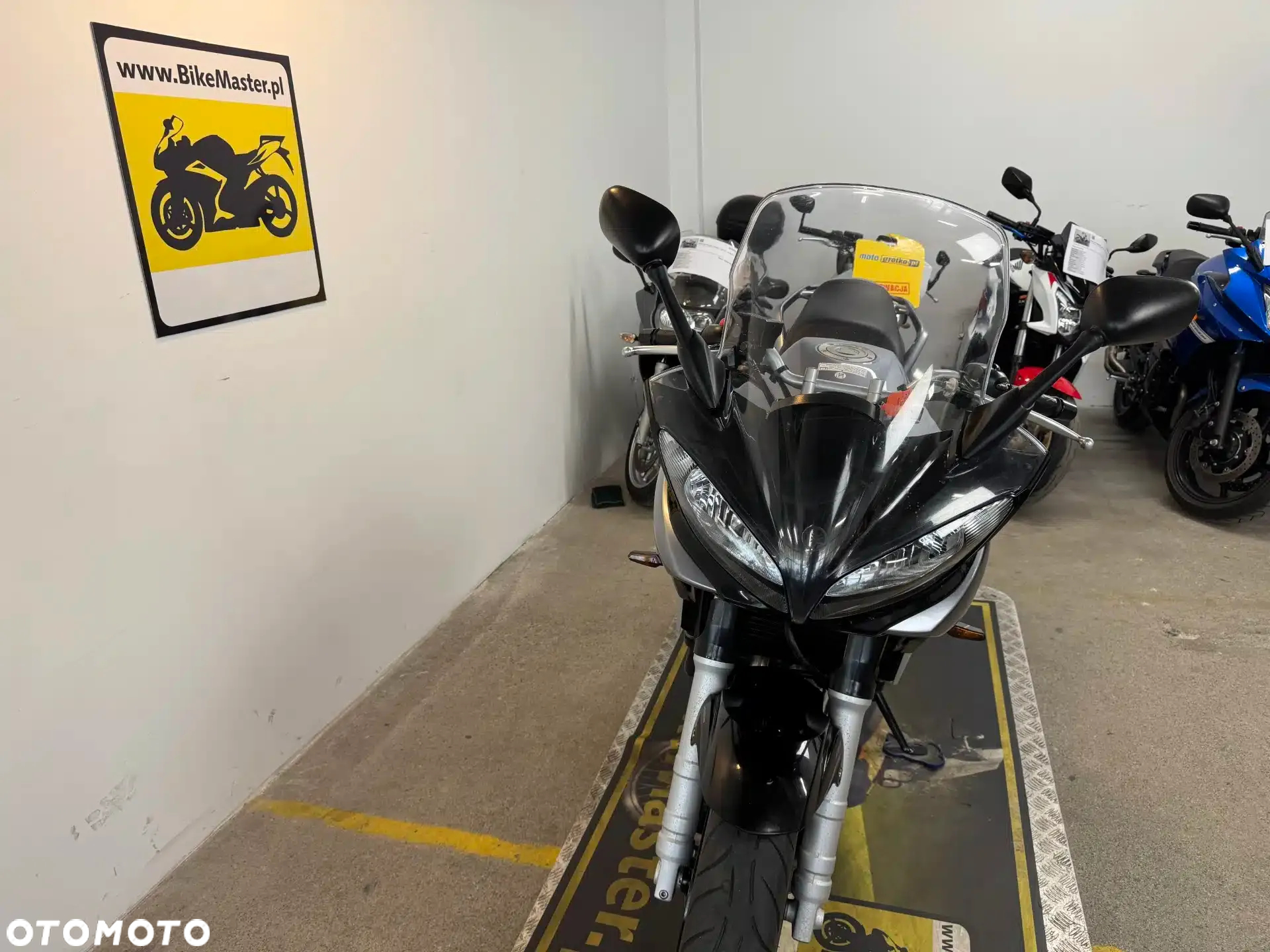 Yamaha FZ6 - 32