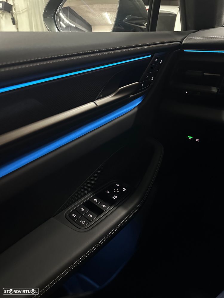 Porsche Macan Electric Turbo - 22