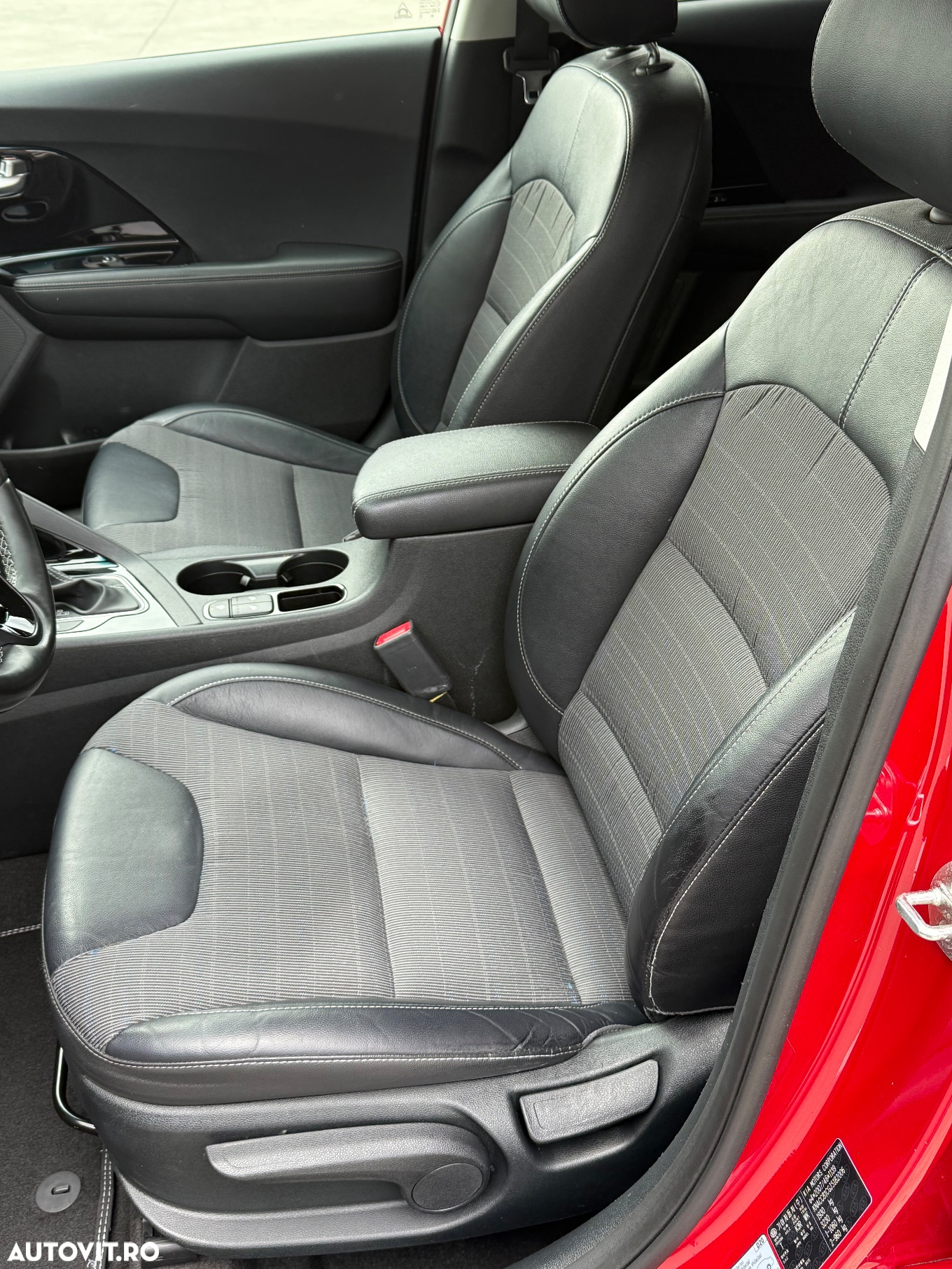 Kia Niro 1.6 GDI 2WD Aut. Spirit - 8