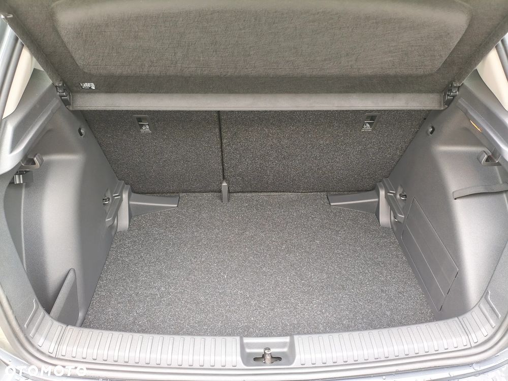 Skoda Fabia 1.0 TSI Drive DSG - 10