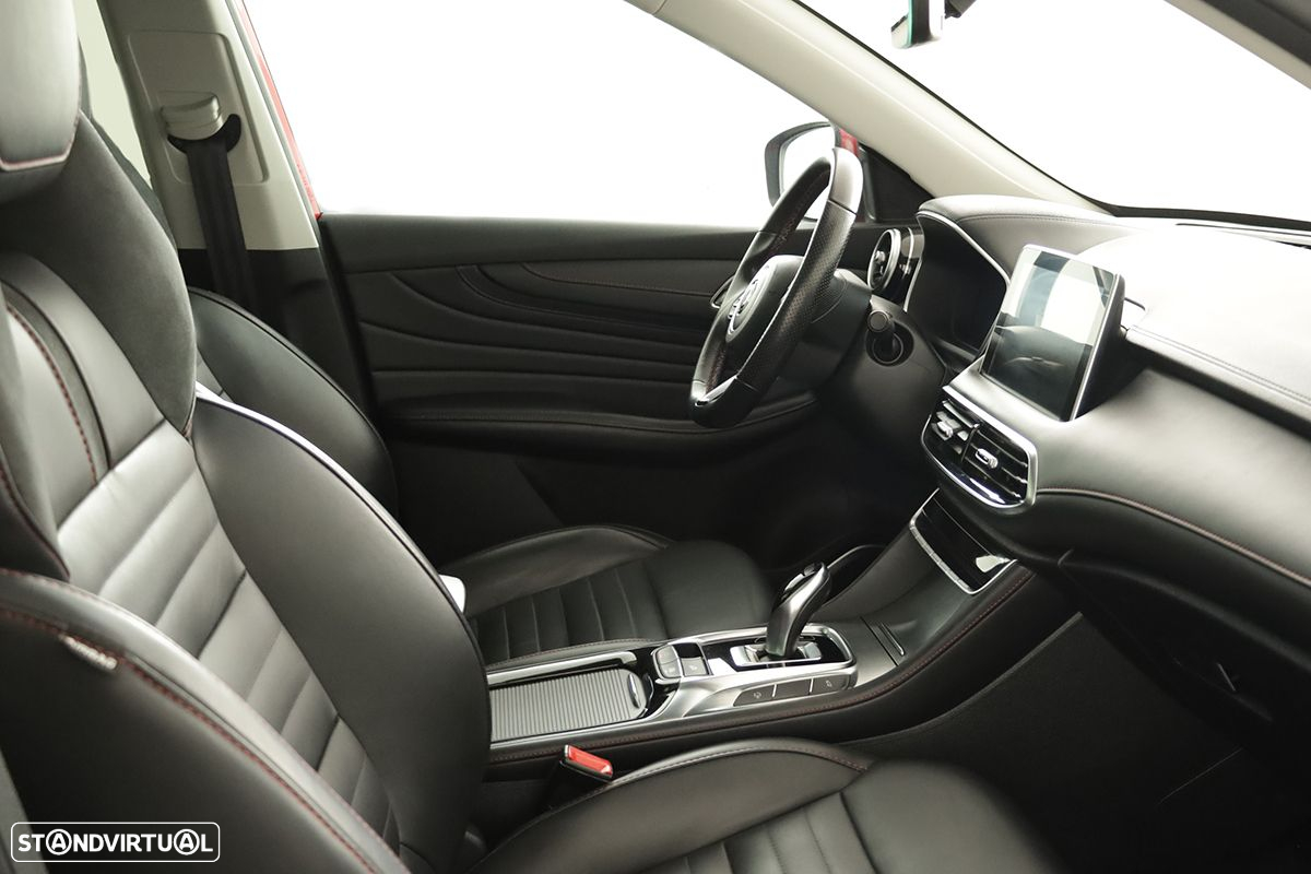 MG EHS 1.5 T-GDI Plug-in Hybrid Luxury - 22