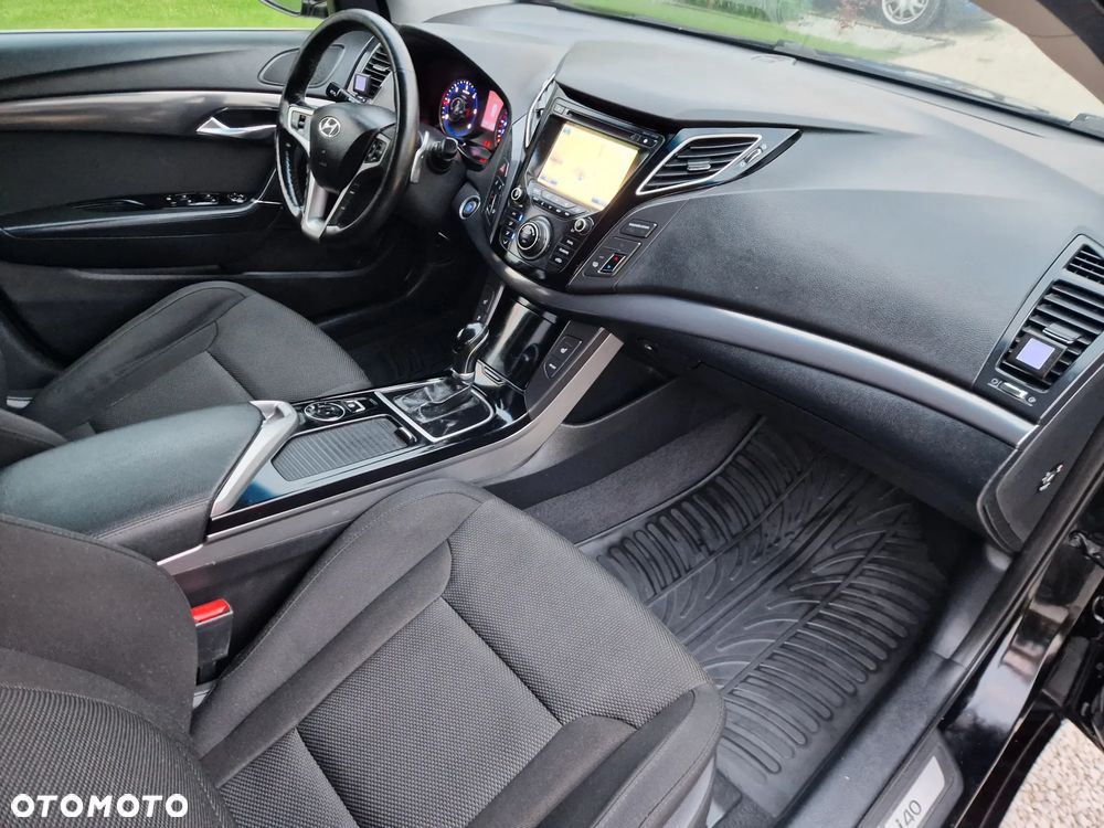 Hyundai i40 i40cw 1.7 CRDi Automatik Fifa World Cup Edition - 35