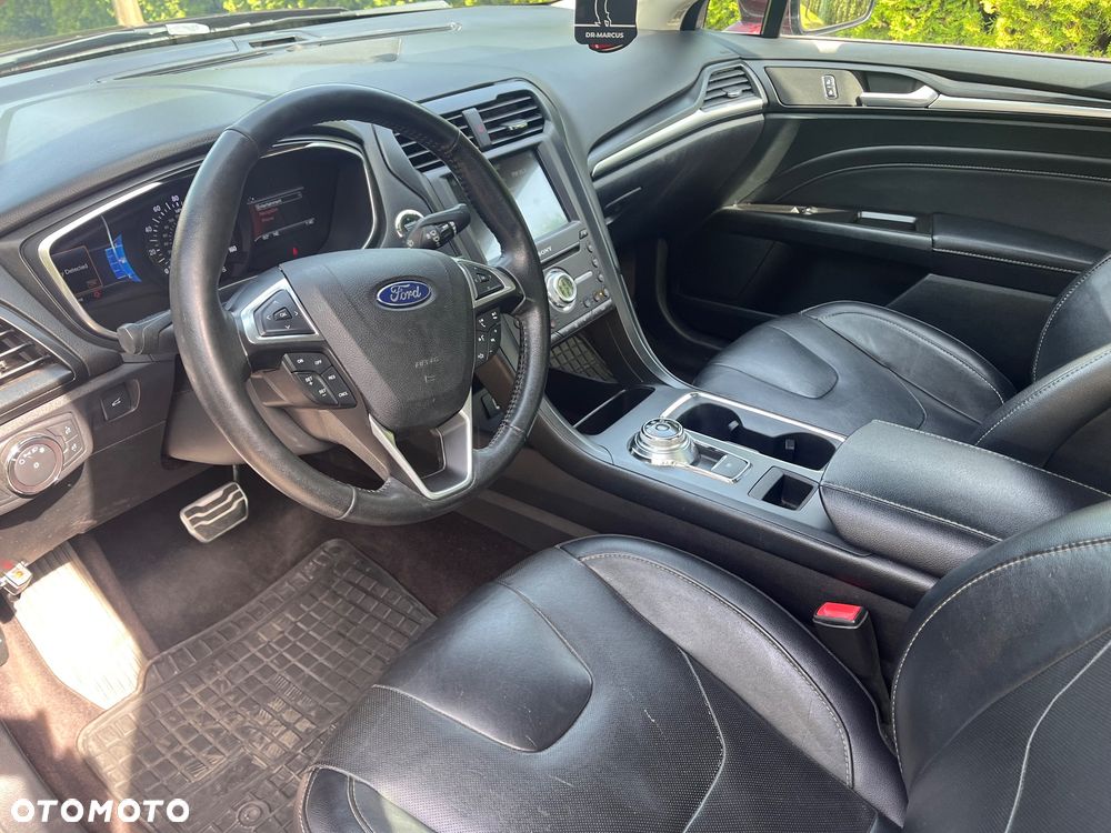 Ford Fusion 2.0 EcoBoost Titanium - 9