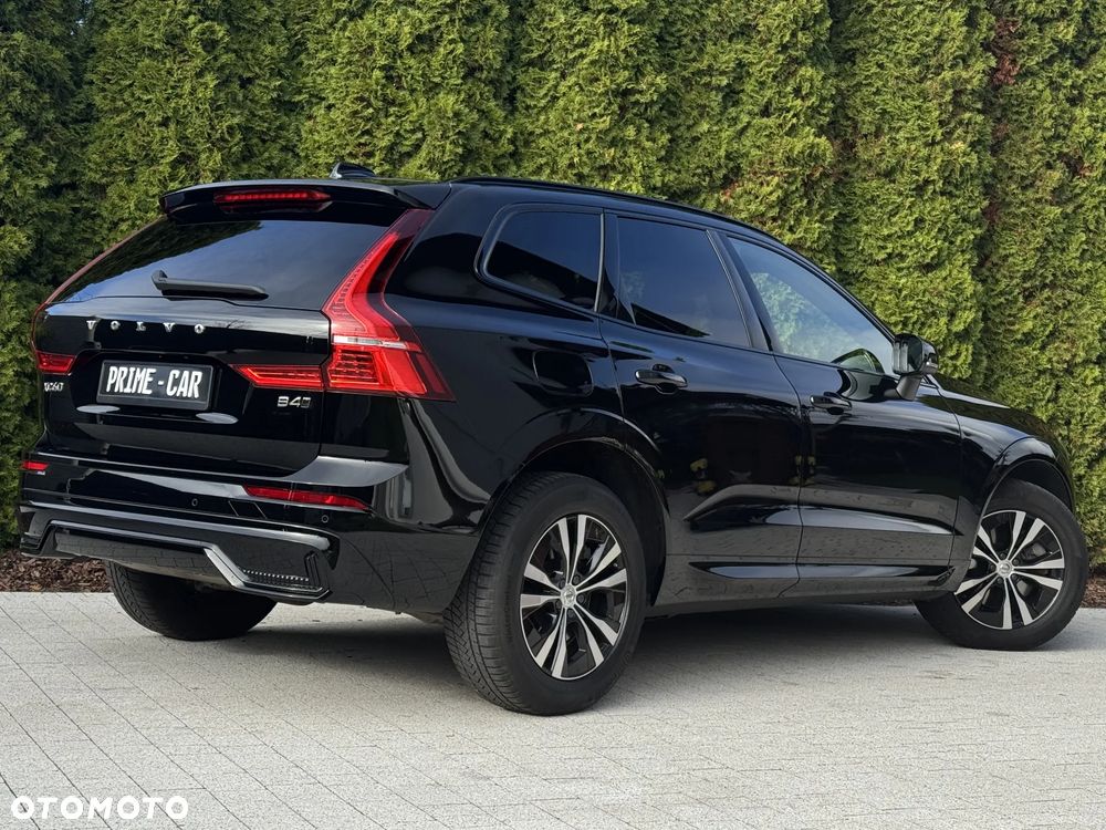 Volvo XC 60 B4 D AWD Plus Dark - 28
