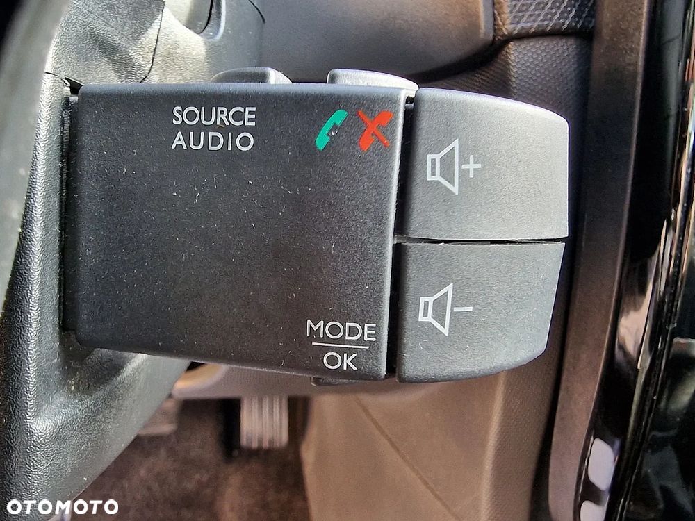 Renault Clio ver-1-5-dci-energy-limited - 14