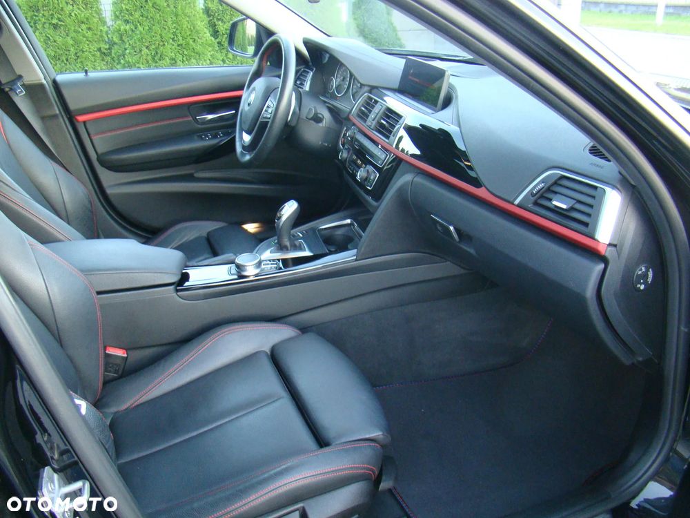 BMW Seria 3 320d xDrive Sport Line - 36