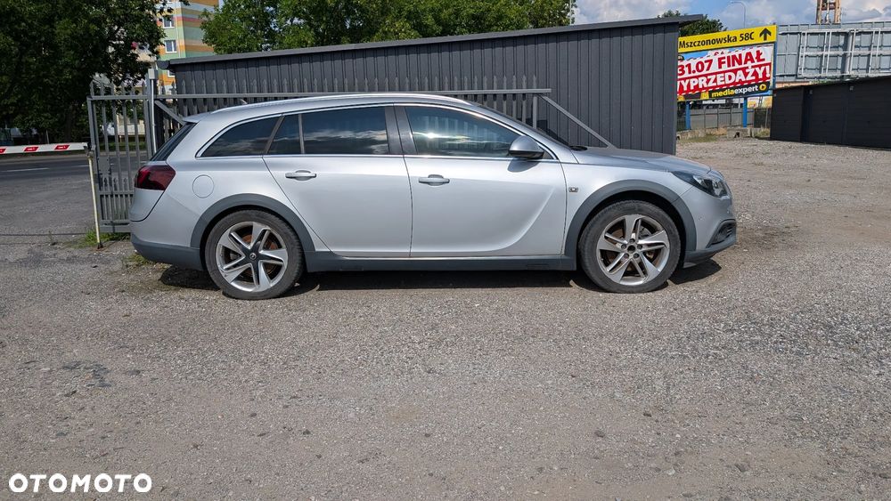 Opel Insignia 2.0 SIDI Turbo 4x4 Country Tourer - 3