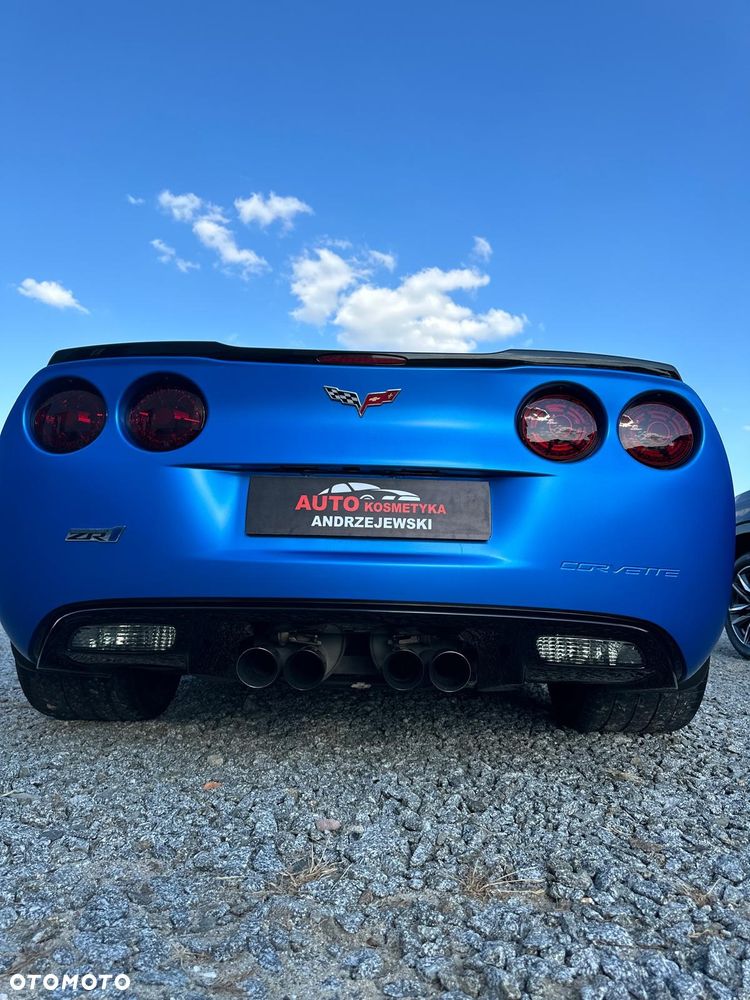 Chevrolet Corvette - 8
